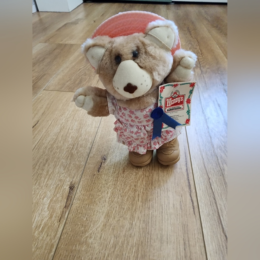 Vintage 1986 Furskins Bear Wendy’s Plush Teddy bear 7" Girl female bear DUSTY